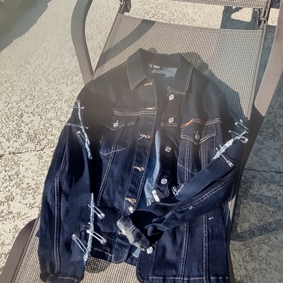 Gothic Jean jacket Halloween - Picture 8 of 9